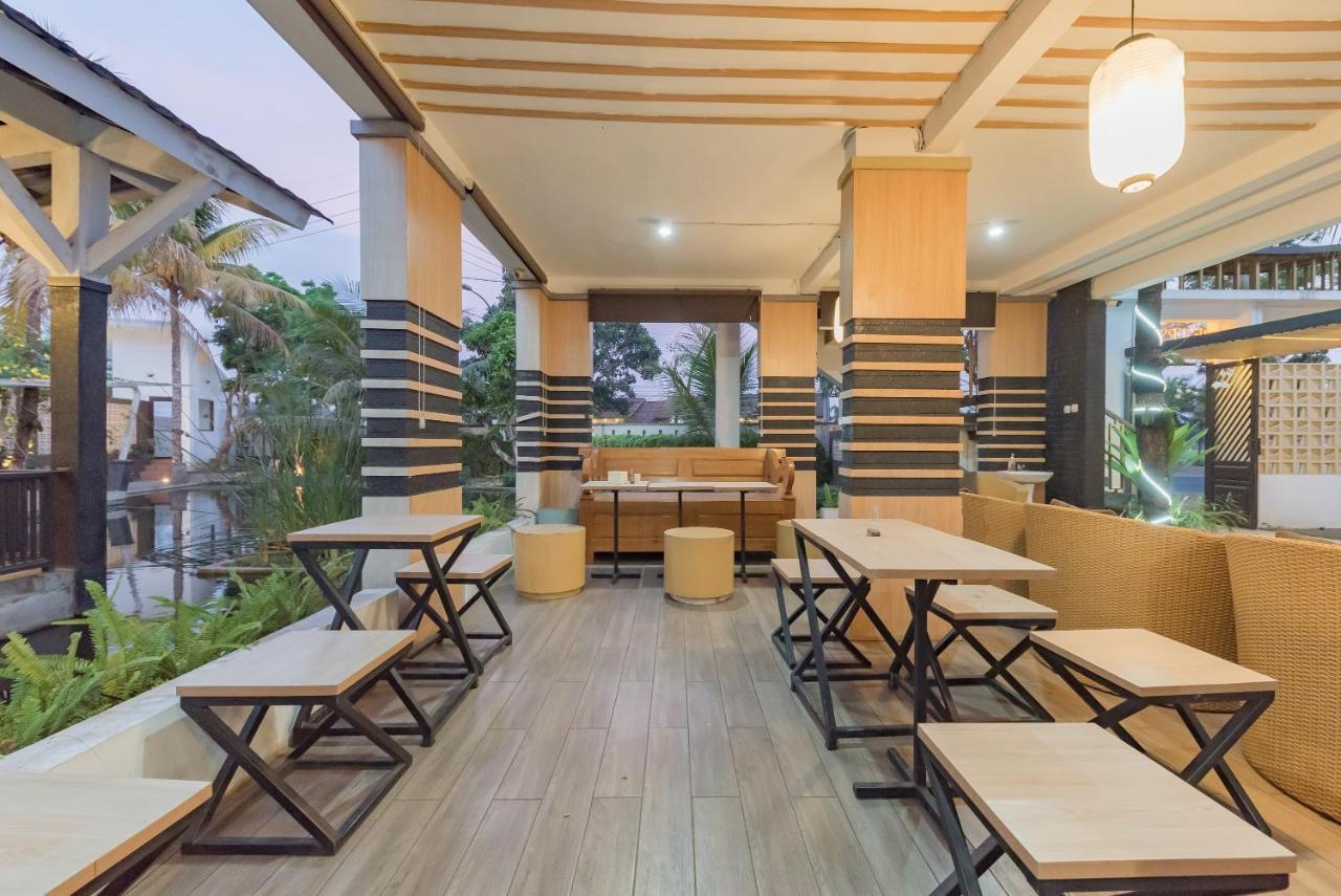 Urbanview Hotel Khayrizsan Tasikmalaya By Reddoorz Buitenkant foto