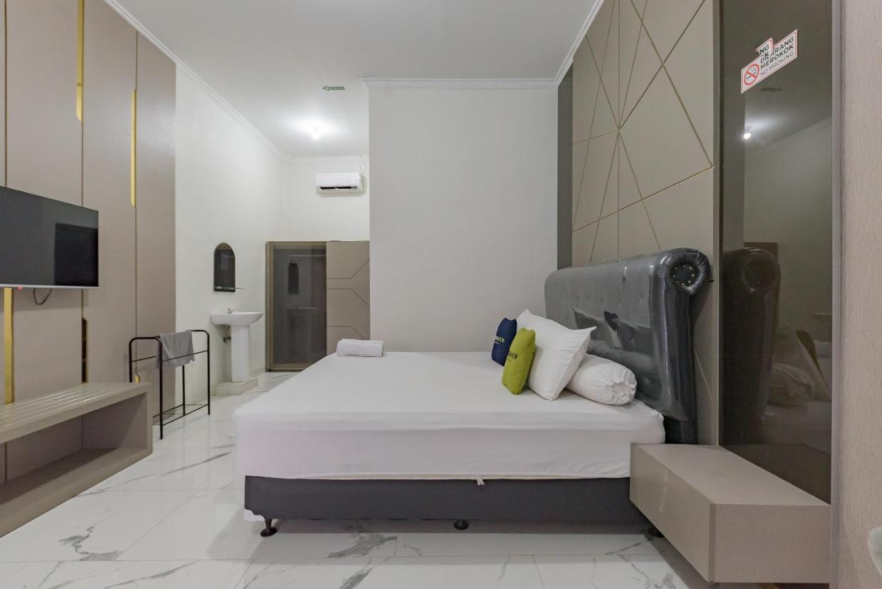Urbanview Hotel Khayrizsan Tasikmalaya By Reddoorz Buitenkant foto