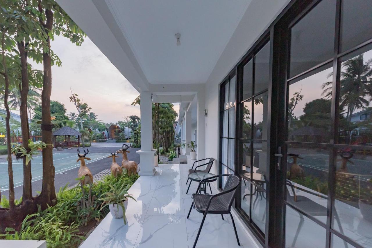 Urbanview Hotel Khayrizsan Tasikmalaya By Reddoorz Buitenkant foto