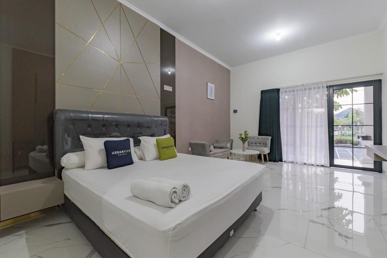 Urbanview Hotel Khayrizsan Tasikmalaya By Reddoorz Buitenkant foto