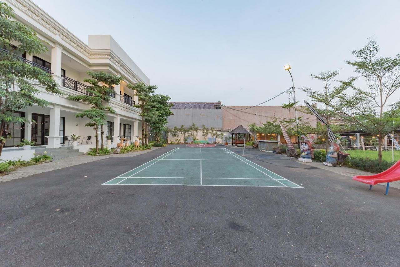 Urbanview Hotel Khayrizsan Tasikmalaya By Reddoorz Buitenkant foto