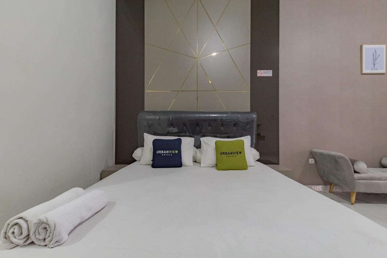 Urbanview Hotel Khayrizsan Tasikmalaya By Reddoorz Buitenkant foto